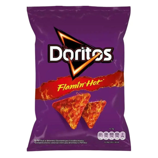 Doritos Flamin' Hot čips u ljubičastoj vrećici s prednjom oznakom